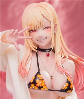 Kitagawa-Marin-My-Dress-Up-Darling-14